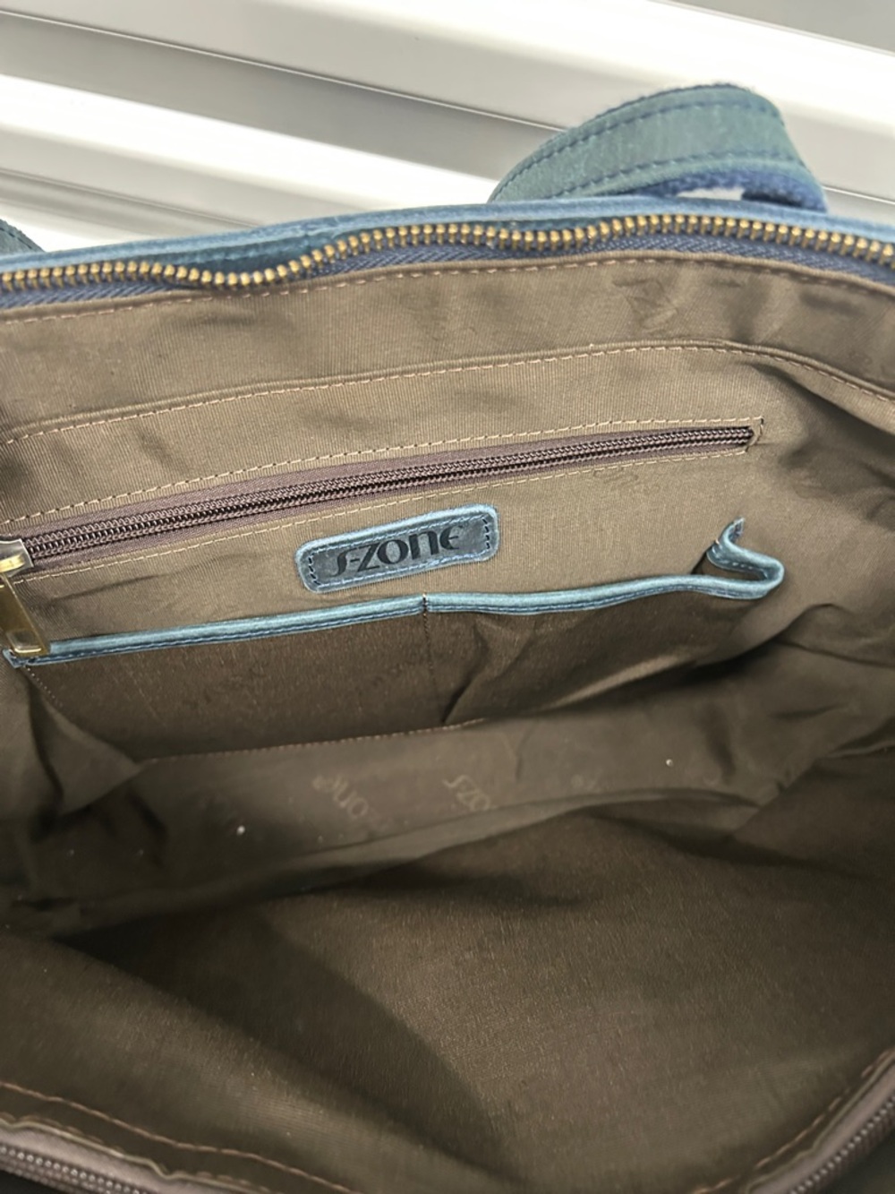 Distressed Genuine Leather Structured Tote in Teal Blue - Everyday Shoulder Bag - Picture 5 of 6